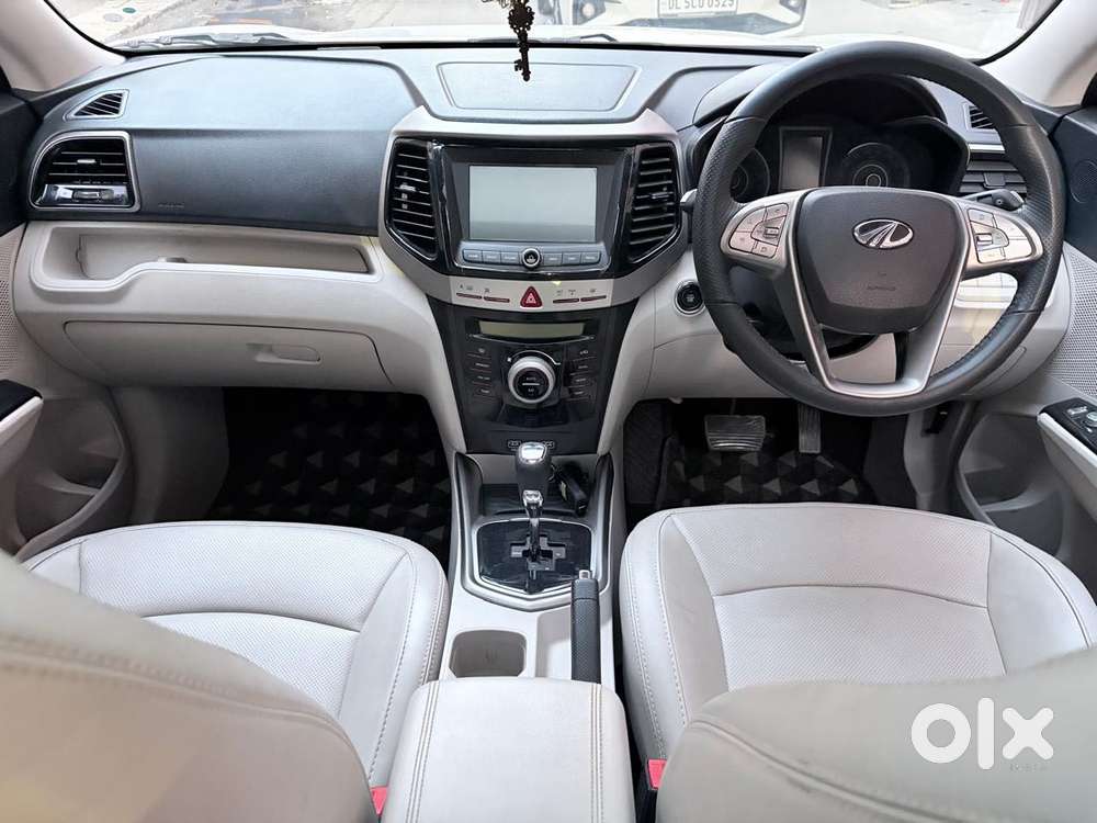 Mahindra Xuv300 W8 (o) 1.5 Diesel Amt, 2022, Diesel