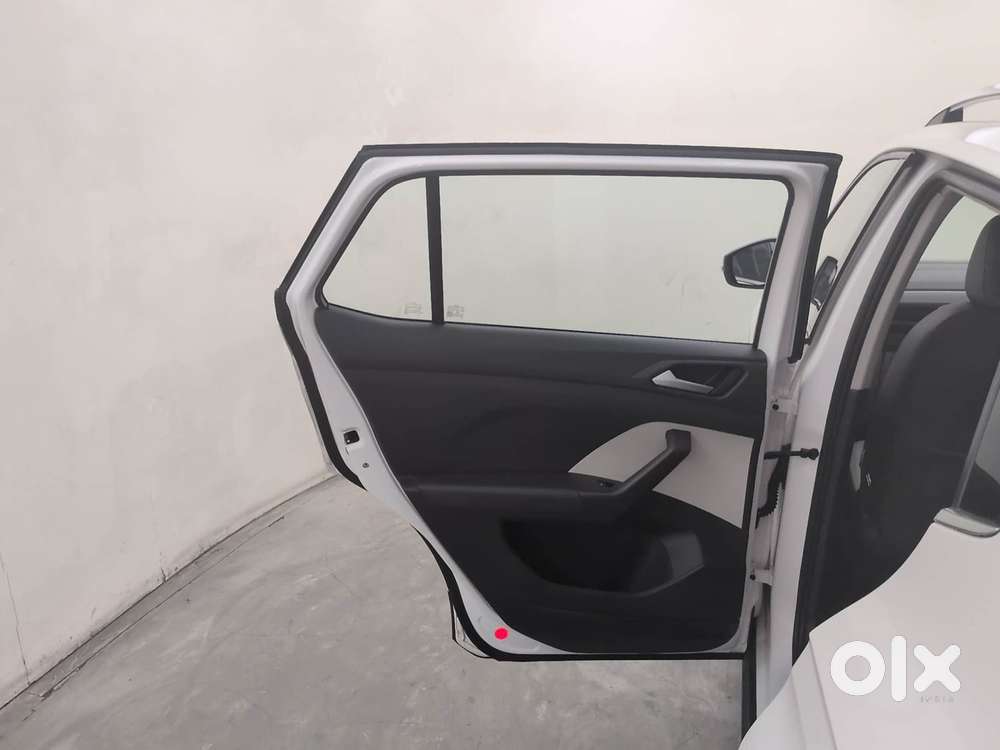 Volkswagen Taigun Topline 1.0 Tsi At (electric Seats), 2023, Petrol