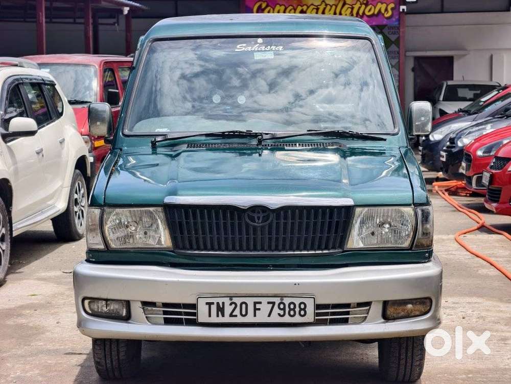 Toyota Qualis Gs 10 Seater, 2001, Diesel