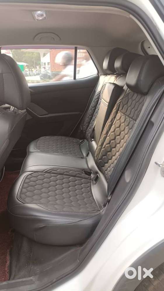 Skoda Kushaq 1.0 Tsi Ambition, 2022, Petrol