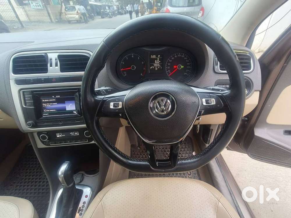 Volkswagen Vento 1.2 Tsi Highline Plus At, 2016, Petrol