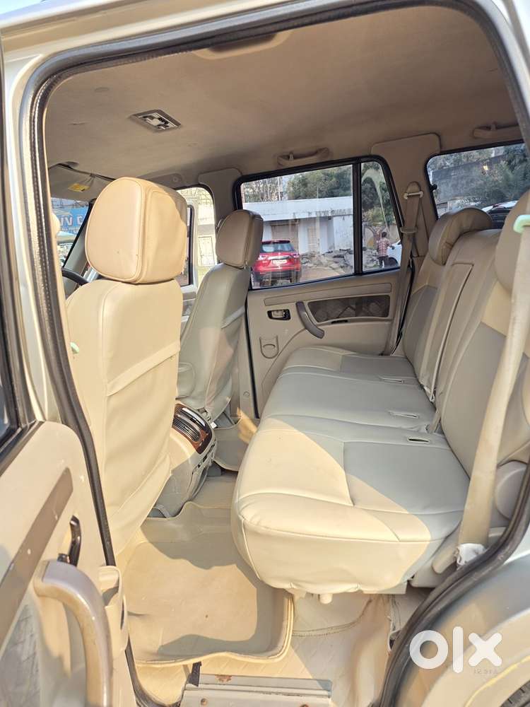 Mahindra Scorpio 2011 Manual