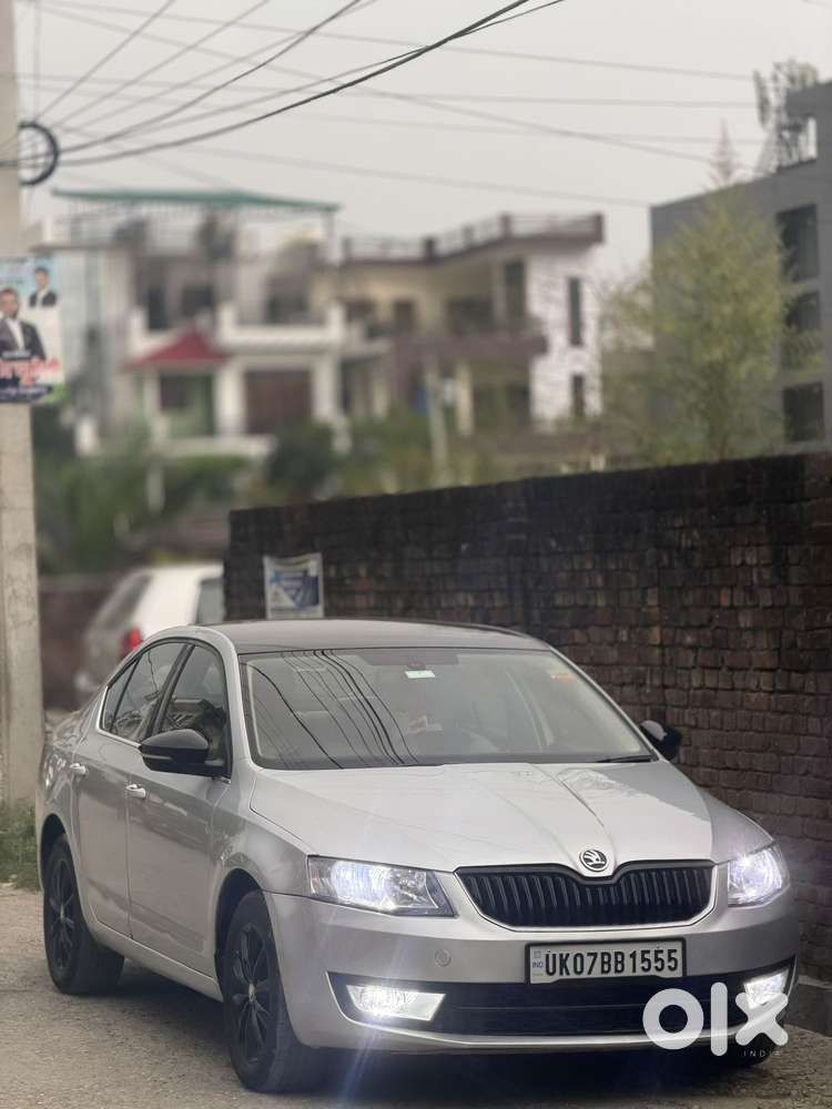 Skoda Octavia Ambition 2.0 Tdi At, 2014, Diesel