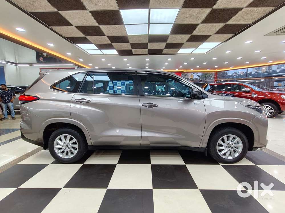 Toyota Innova Hycross 2.0 Vx Hybrid 8 Str, 2024, Electric