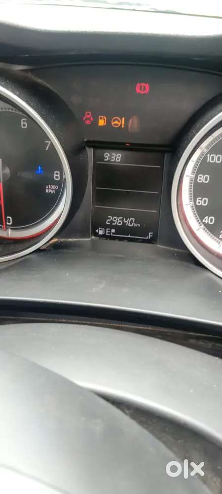Maruti Suzuki Swift Petrol 2023