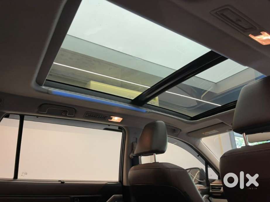 Toyota Innova Hycross 2.0 Zx (o) Hybrid 7 Str, 2024, Petrol