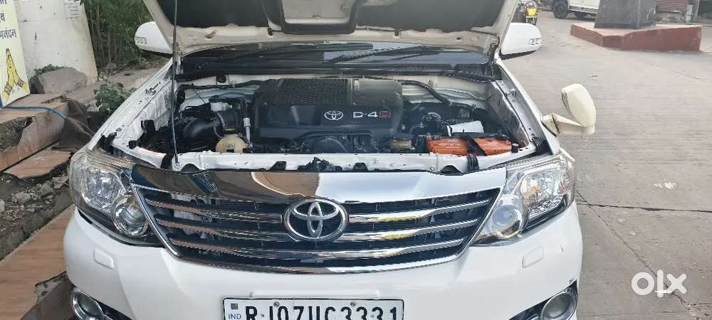 Toyota Fortuner 2015
