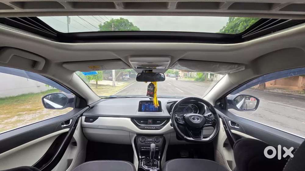 Tata Nexon 1.2 Revotron Xza Plus Premium, 2023, Petrol