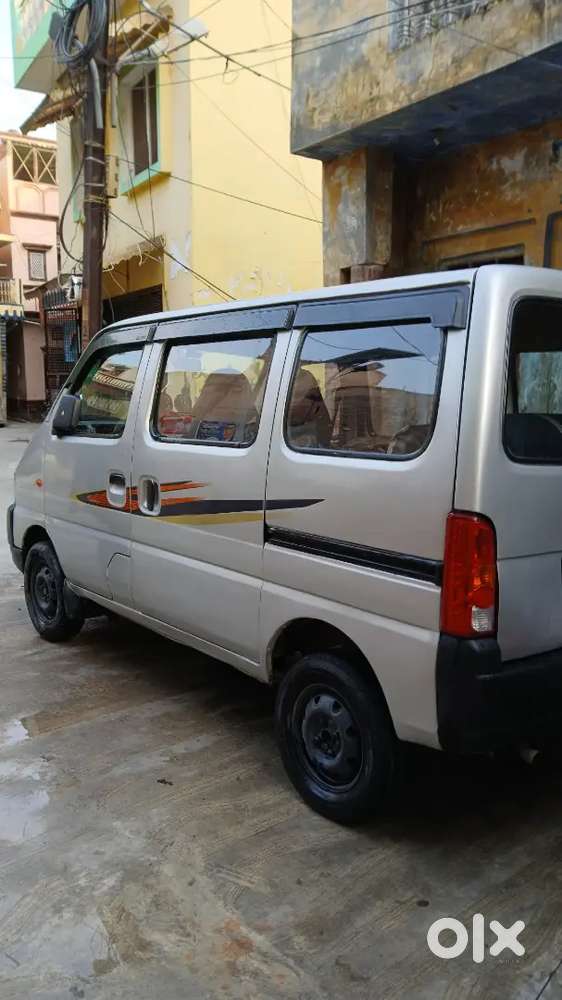 Maruti Suzuki Eeco 2016