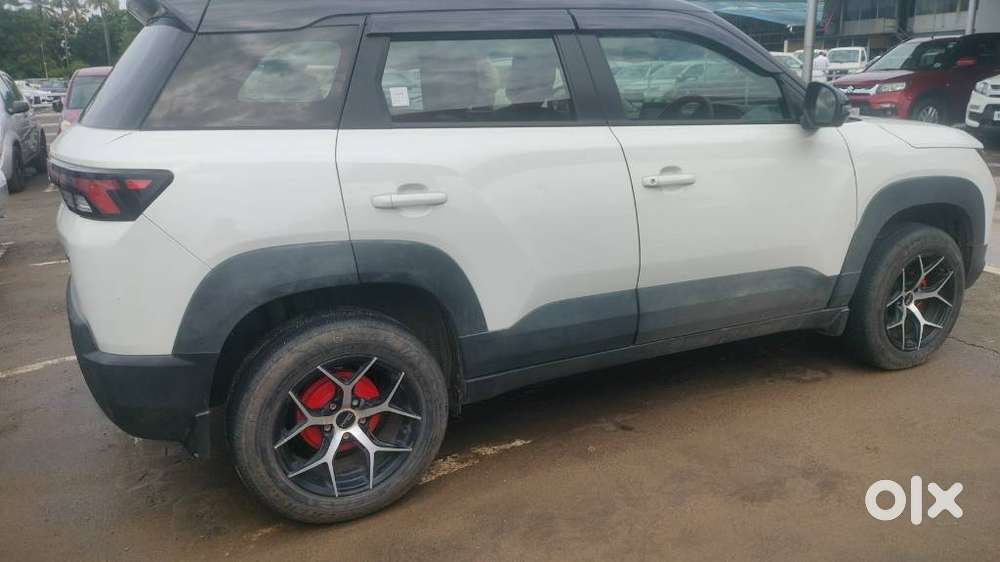 Maruti Suzuki Brezza, 2022, Petrol