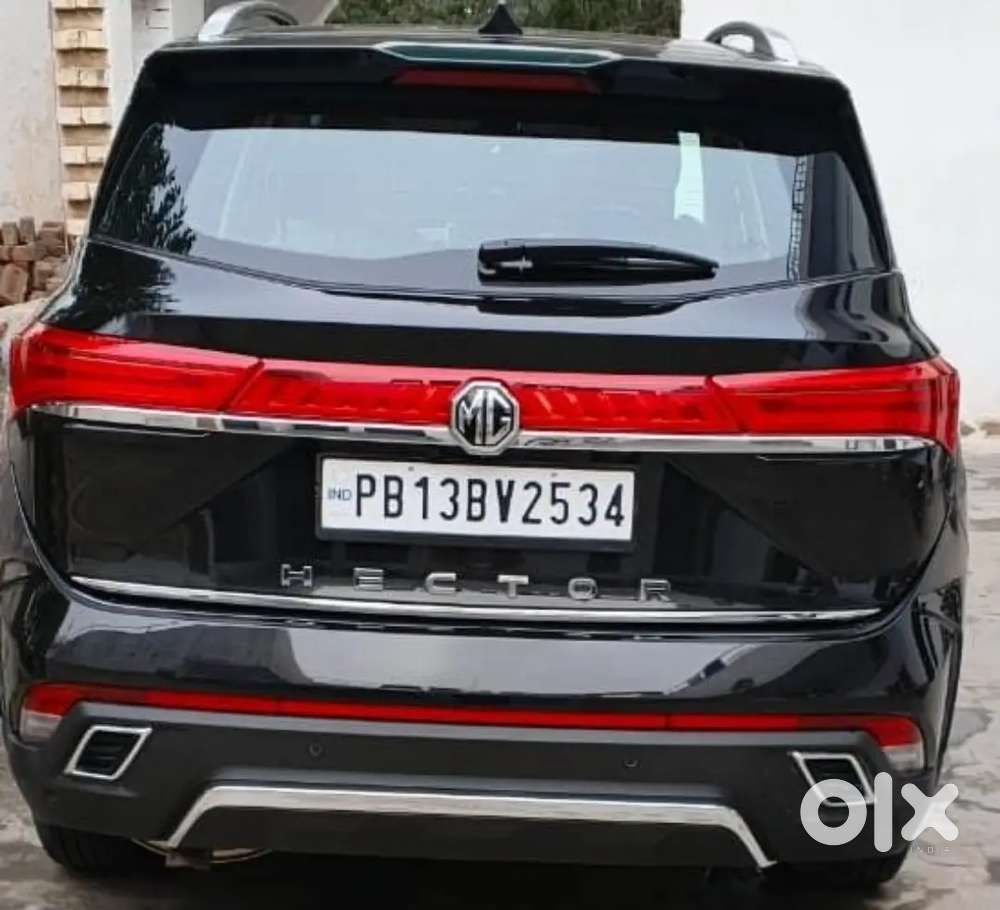Mg Hector 2025 Petrol 17000 Km Driven