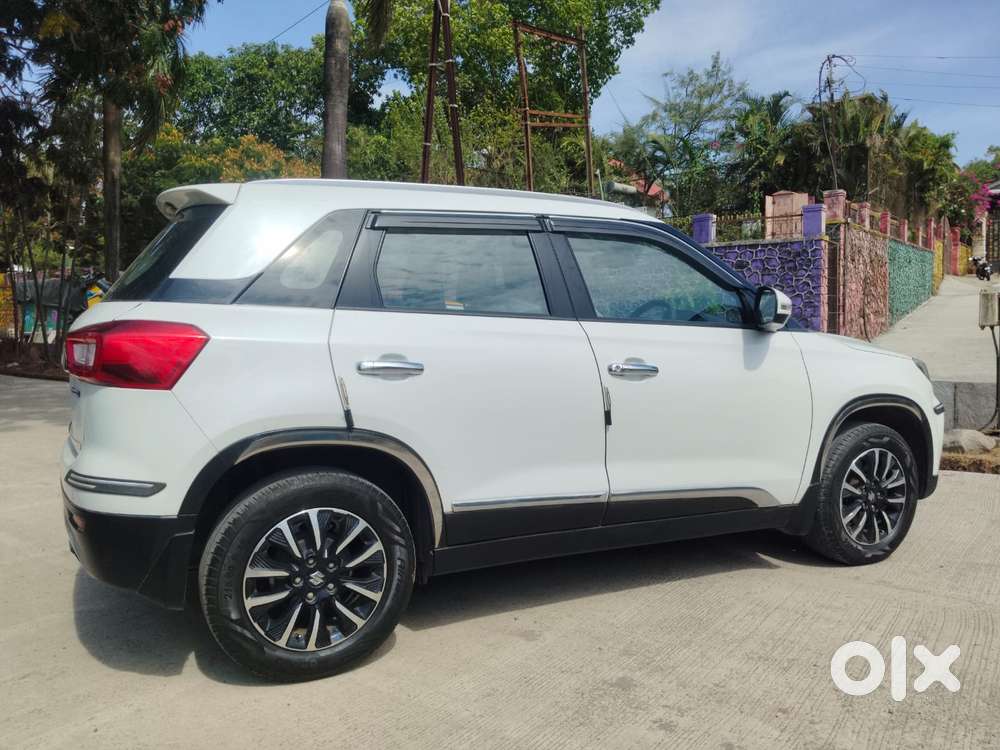 Maruti Suzuki Vitara Brezza Zxi + At, 2022, Petrol