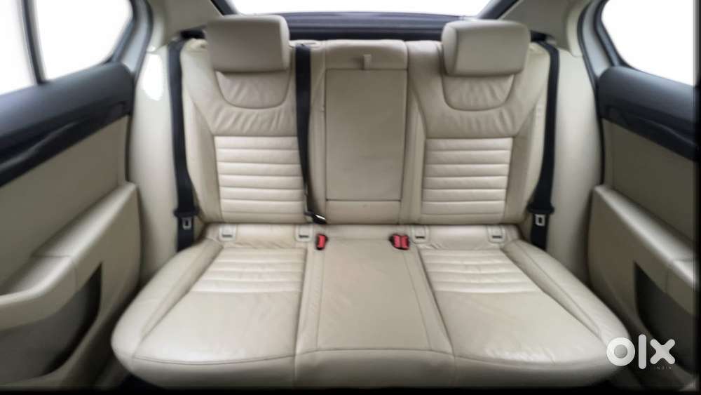 Skoda Octavia Ambition Plus 1.8 Tsi At, 2017, Petrol