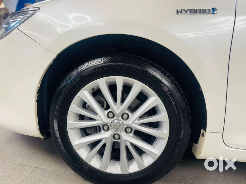 Toyota Camry Hybrid 2017