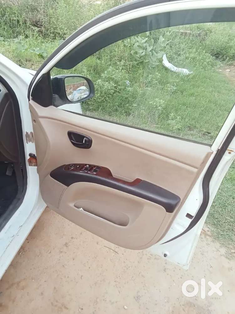 Hyundai Grand I10 Magna 2013 Car