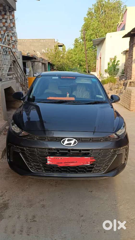 Hyundai Aura 1.2 Petrol 2025/8