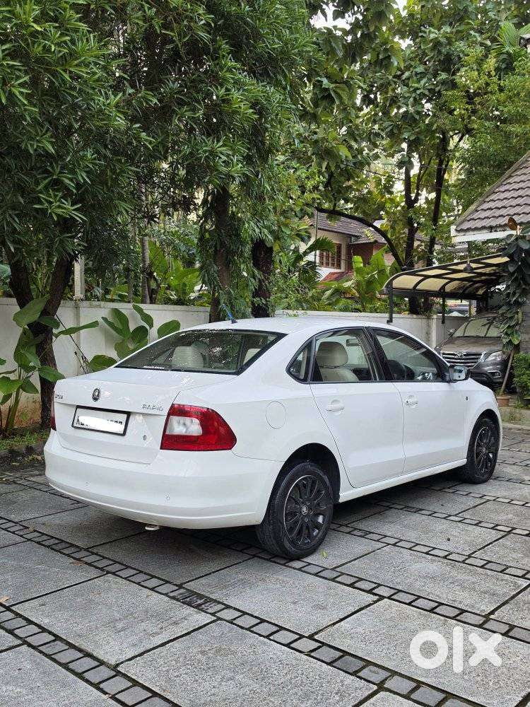Skoda Rapid 1.5 Tdi Cr Elegance Plus, 2015, Diesel