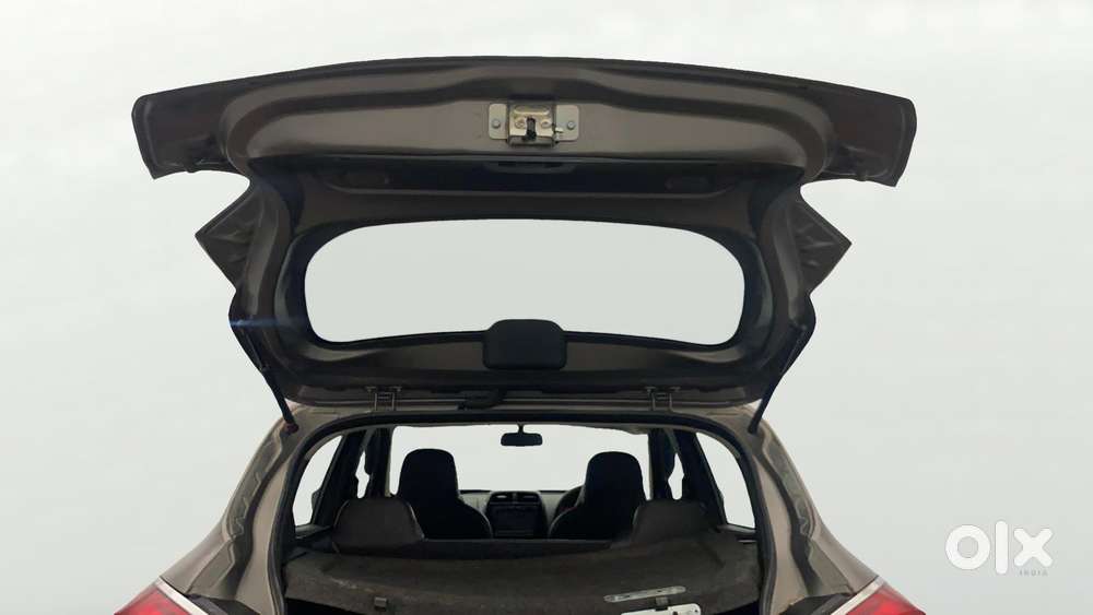 Renault Kwid 1.0 Rxt (o), 2018, Petrol