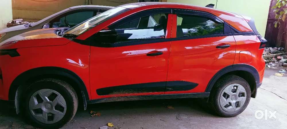 Tata Nexon 2024 Petrol 2500 Km Driven Only
