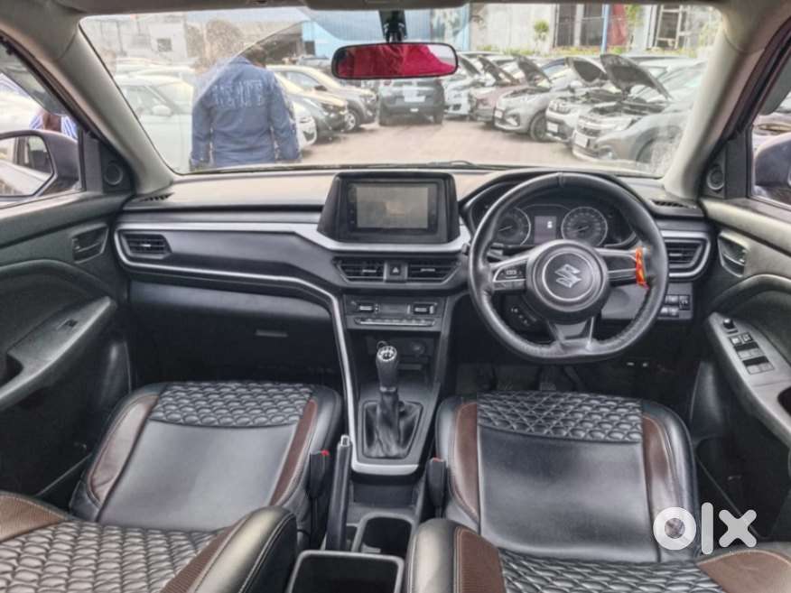 Maruti Suzuki Brezza 1.5 Vxi Smart Hybrid, 2023, Petrol