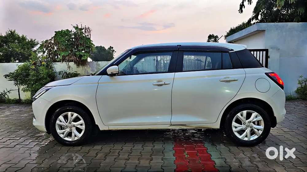 Maruti Suzuki Swift Zxi 2025