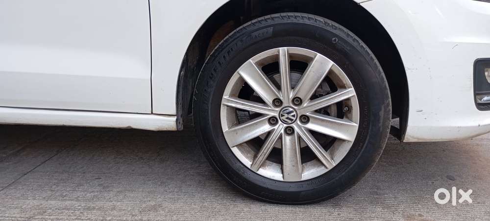Volkswagen Vento 1.2 Highline Plus At 16 Alloy, 2016, Petrol