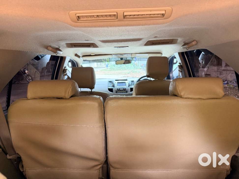 Toyota Fortuner 3.0 Ltd, 2012, Petrol