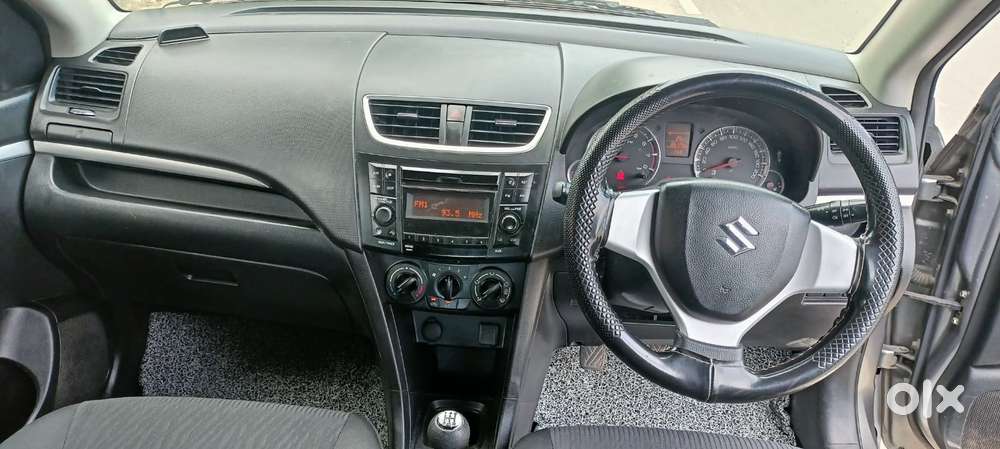 Maruti Suzuki Swift Vxi 1.2 Abs Bs-iv, 2015, Petrol