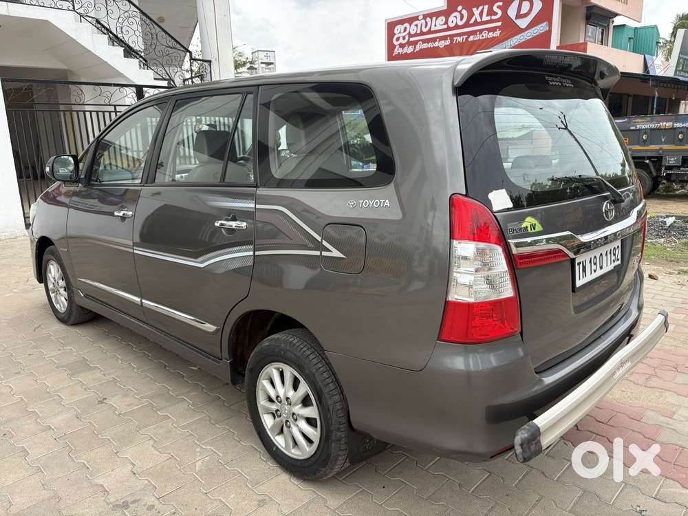 Toyota Innova 2.5 Zx 7 Str Bs-iv, 2014, Diesel