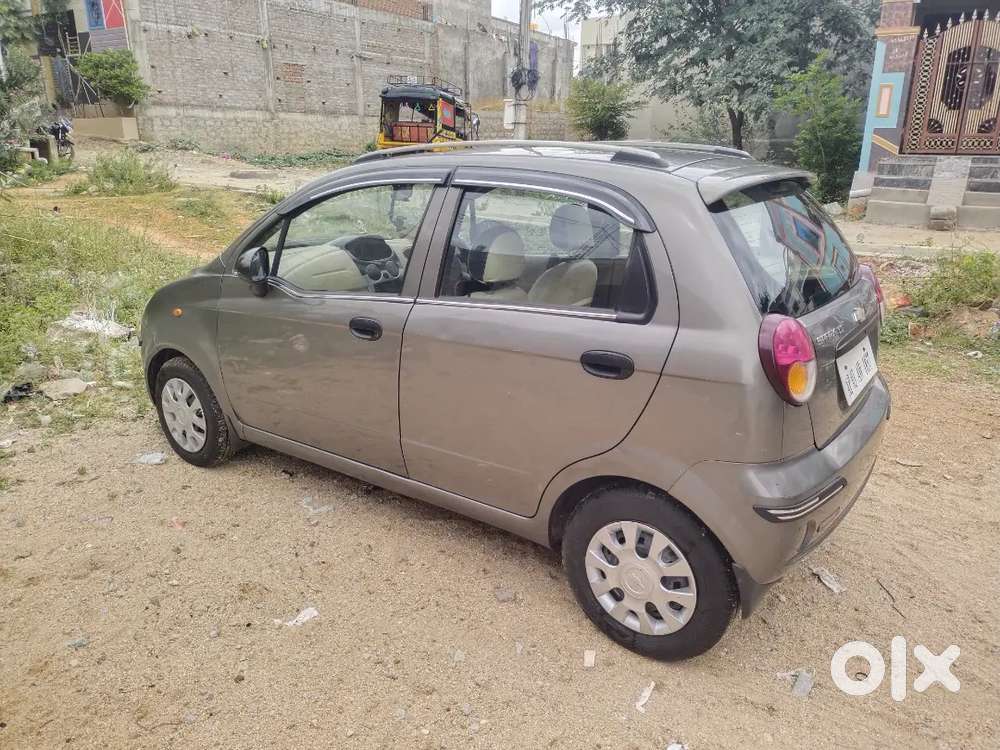 Chevrolet Spark 2011 40kmpl 1kg