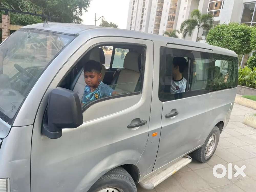 Tata Venture Van