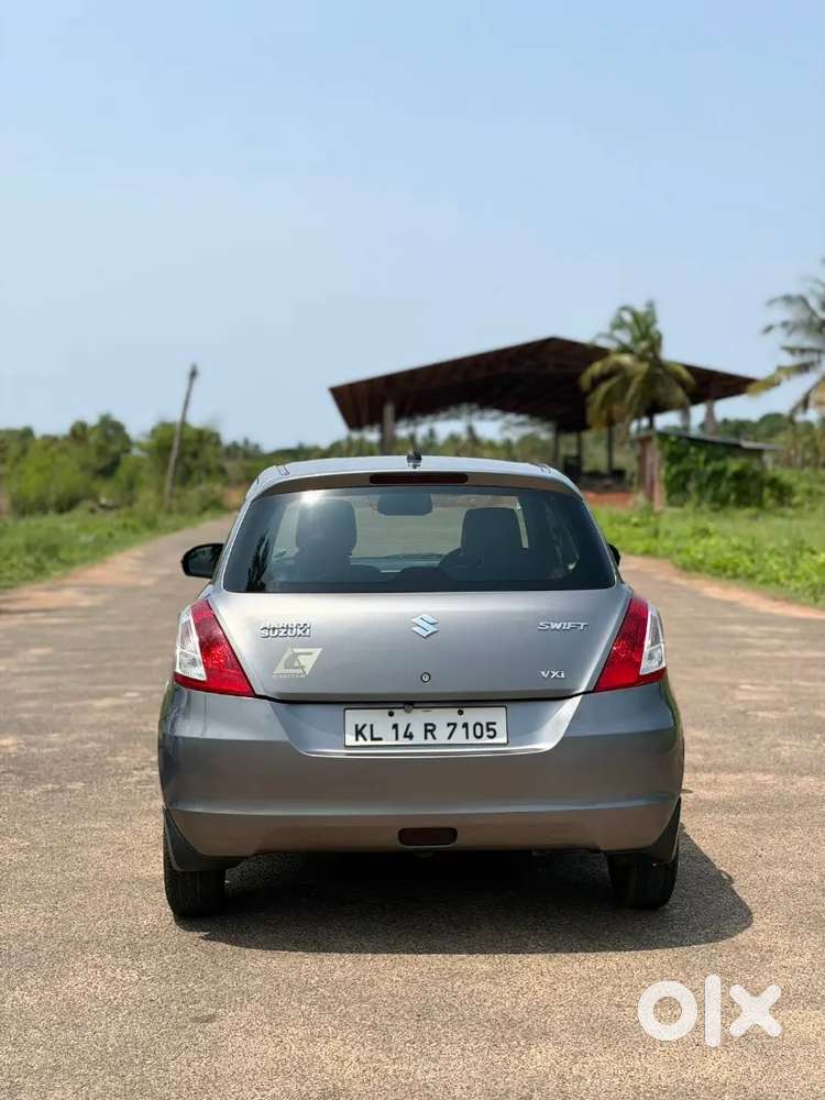 Maruti Suzuki Swift Vxi 2015