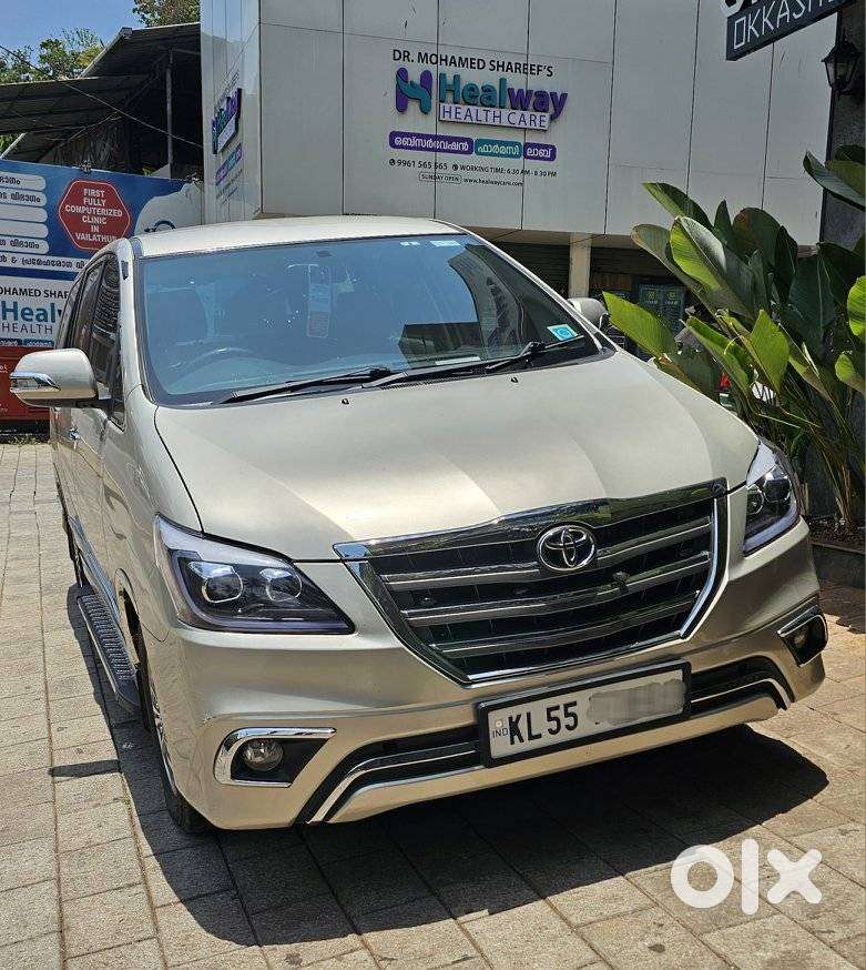 Toyota Innova 2.5 Vx 7 Seater Bs Iv, 2016, Diesel