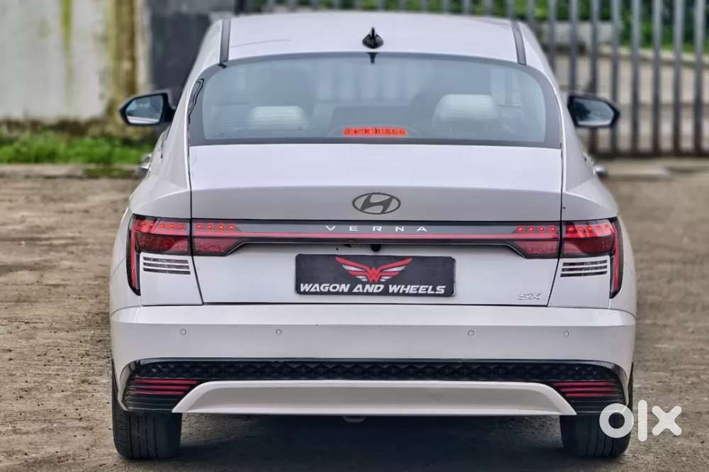 Hyundai Verna 1.5 Sx (o) Vtvt, 2024, Petrol