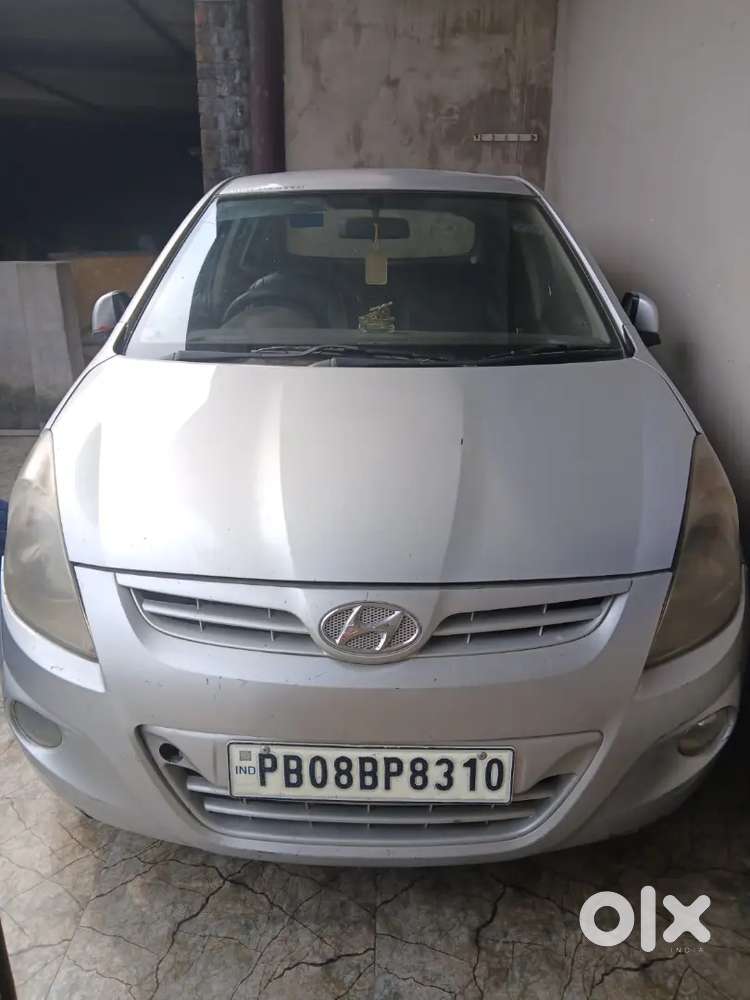Hyundai Elite I20 2012 Diesel 30000 Km Driven