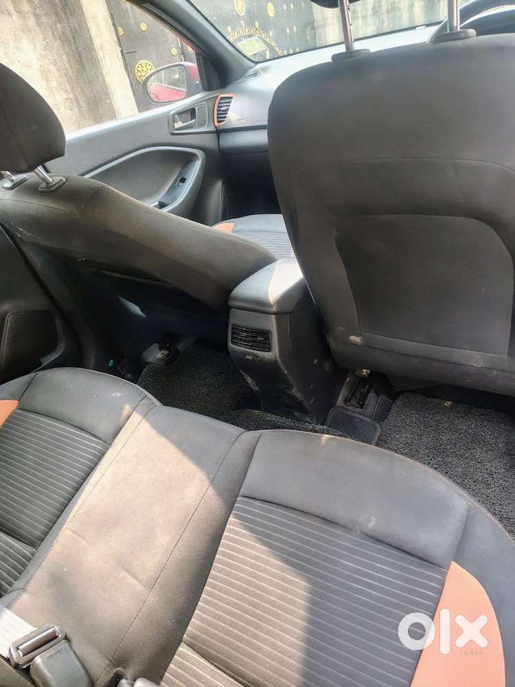 Hyundai I20 2018 Petrol 90000 Km Driven