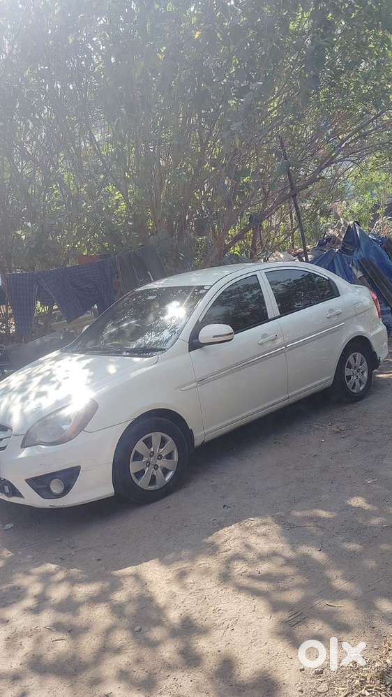 Hyundai Verna 2011