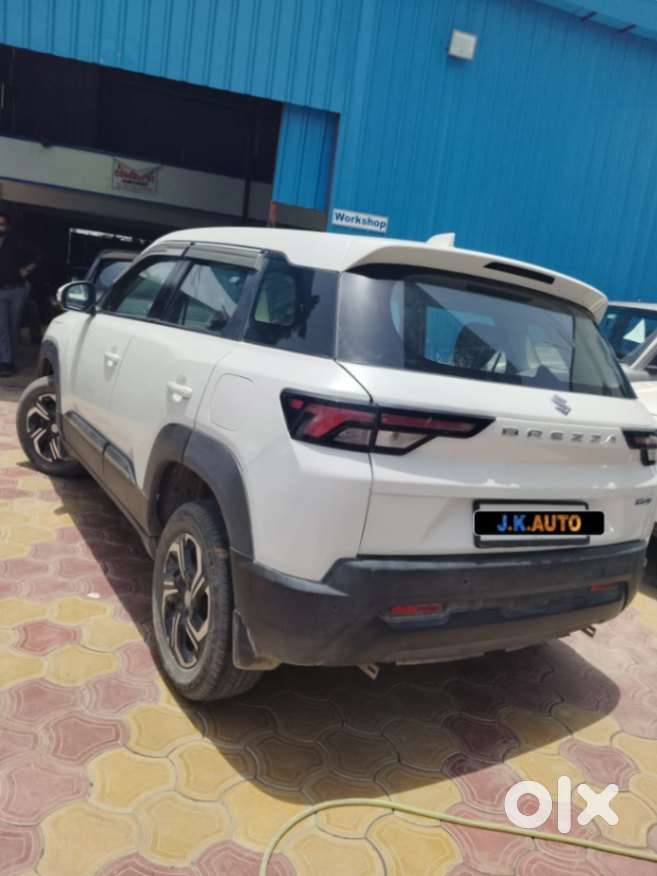 Maruti Suzuki Brezza 1.5 Vxi Smart Hybrid, 2022, Petrol