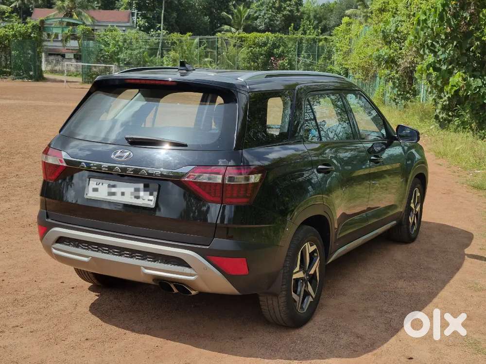 Hyundai Alcazar 2022 Deisel Automatic Lowkm Single Owner