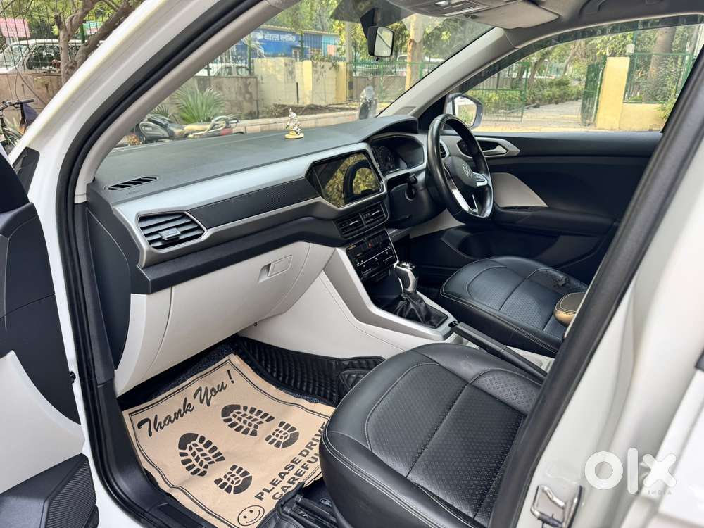 Volkswagen Taigun 1.0 Tsi Highline At, 2022, Petrol