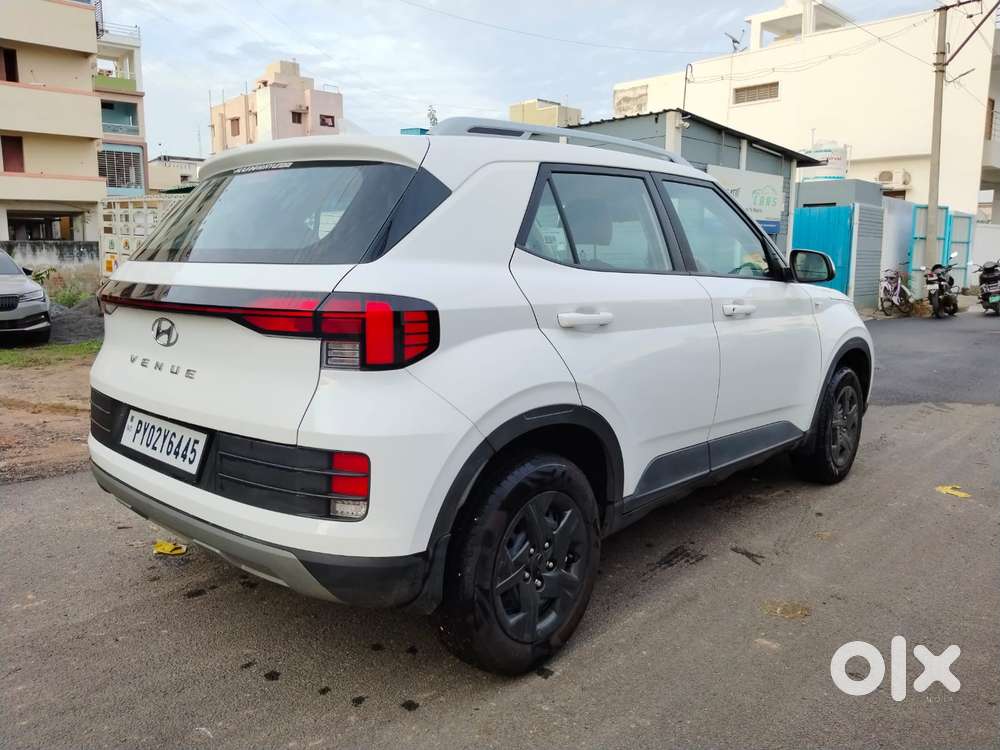 Hyundai Venue, 2025, Petrol