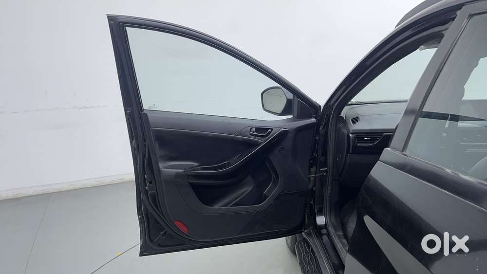 Tata Nexon 1.2 Revotron Xz Plus (o) Dark Edition, 2022, Petrol