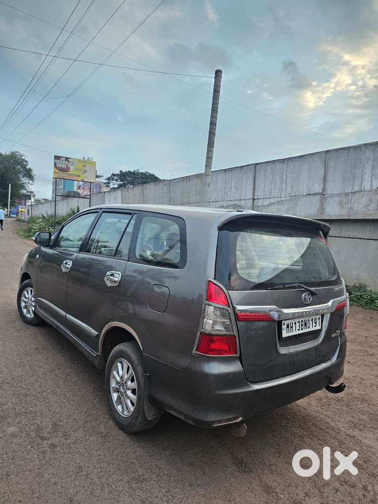 Toyota Innova 2.5 Vx 8 Str Bs-iii, 2013, Diesel