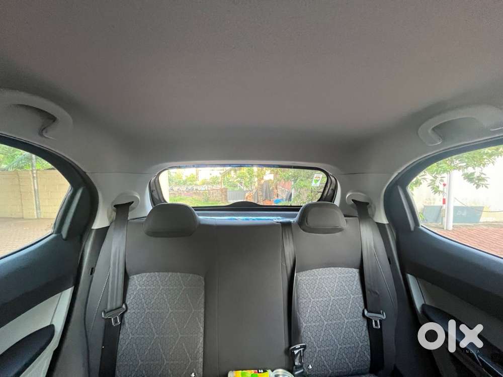 Tata Tiago Petrol Manual 2024