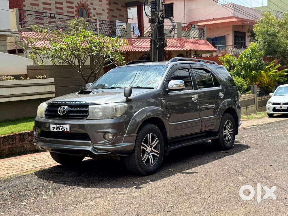 Toyota Fortuner 3.0 4x2 Automatic, 2010, Diesel