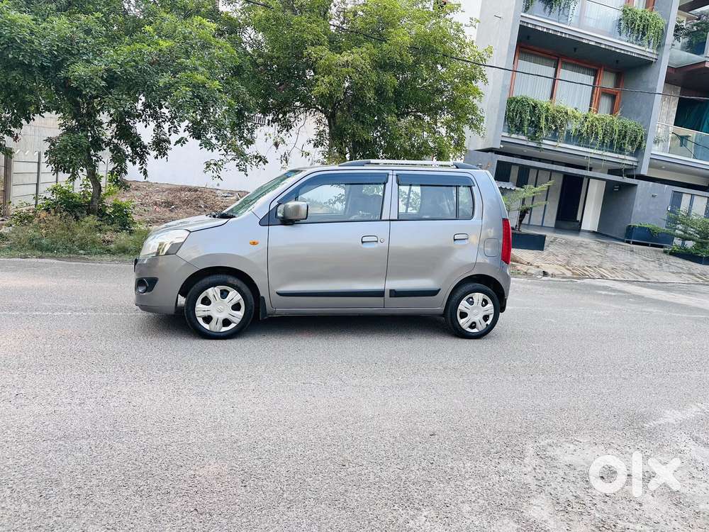Maruti Suzuki Wagon R Vxi Plus Mt, 2018, Petrol