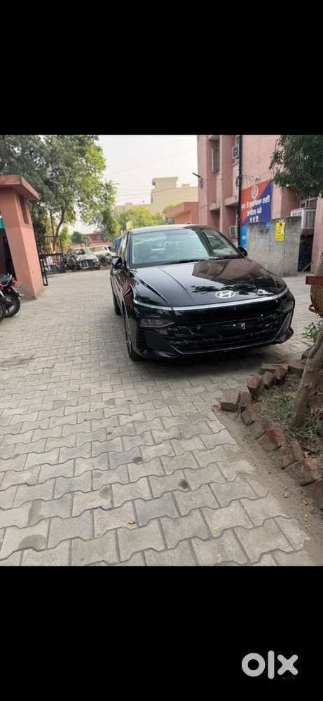 Hyundai Verna Petrol 2025