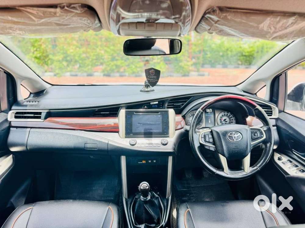 Toyota Innova Crysta 2.4 V 8 Str, 2017, Diesel