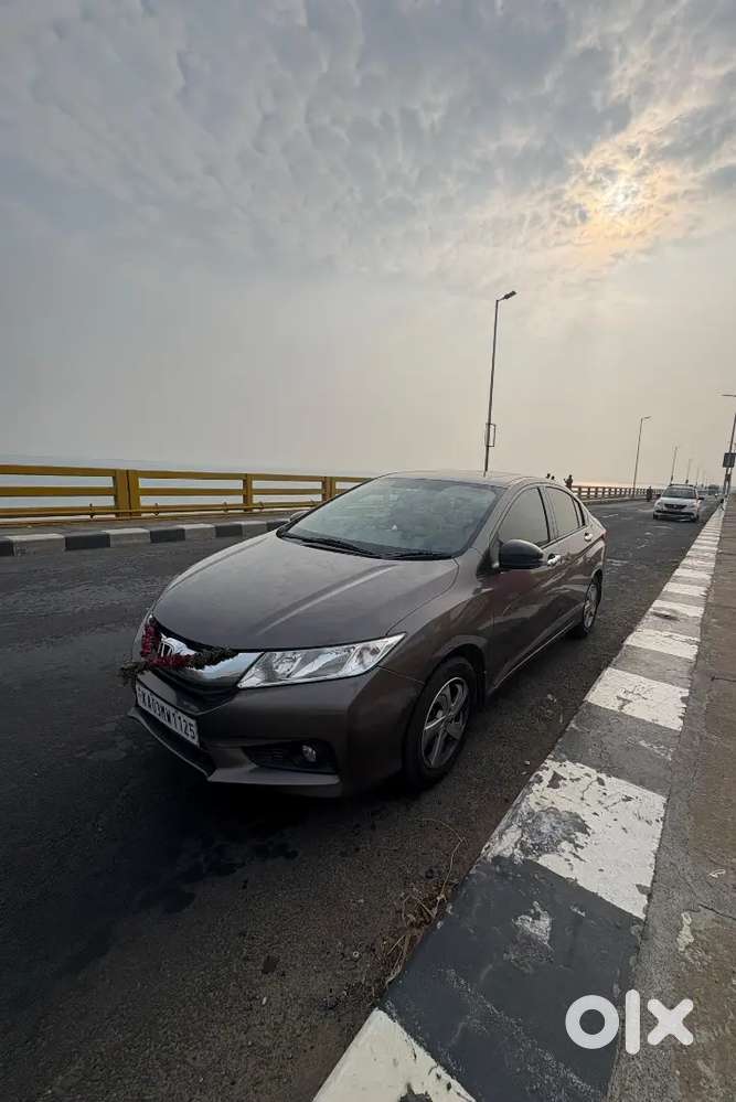 Honda City 2015 Petrol Topend Cvt 42kms