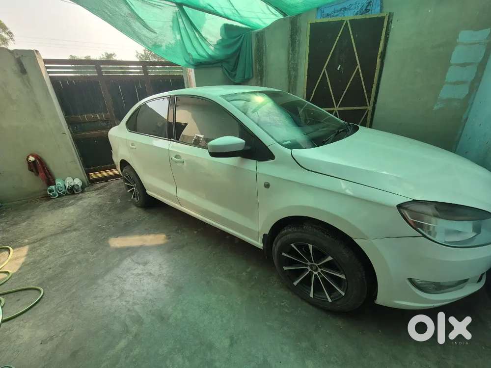 Skoda Rapid Elegance Tdi 2015 Car